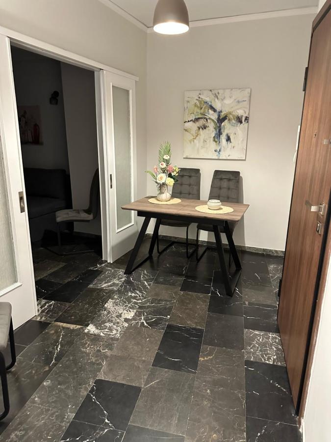 Central Piraeus 2 المظهر الخارجي الصورة