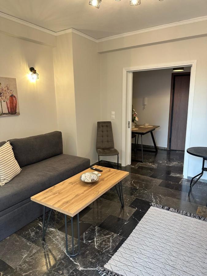 Central Piraeus 2 المظهر الخارجي الصورة