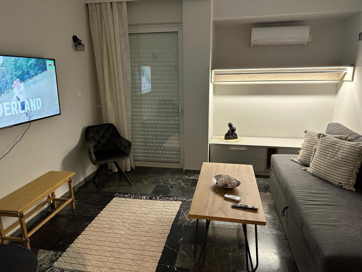 Central Piraeus 2 المظهر الخارجي الصورة